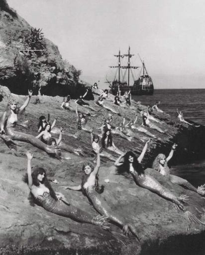 weird-Vintage-photos-mermaids
